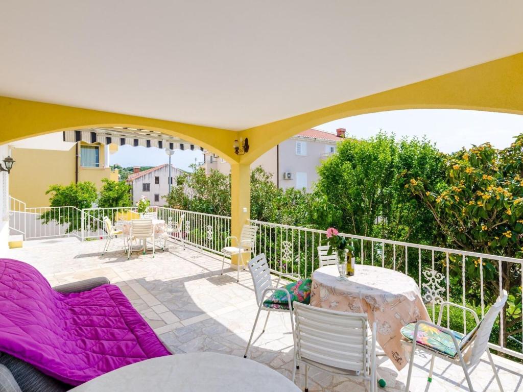 Villa Bind - Comfort Double Room with Patio and Garden View R4, Cavtat