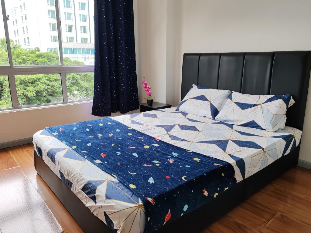 API API APARTMENT HOMESTAY BESIDE CENTRE POINT 1BR 3Pax, Kota Kinabalu