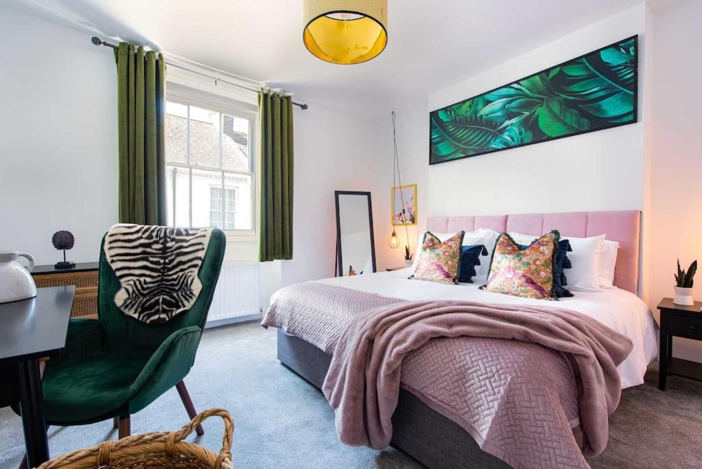 Luxurious Large Townhouse in the Heart of Barbican, Plymouth