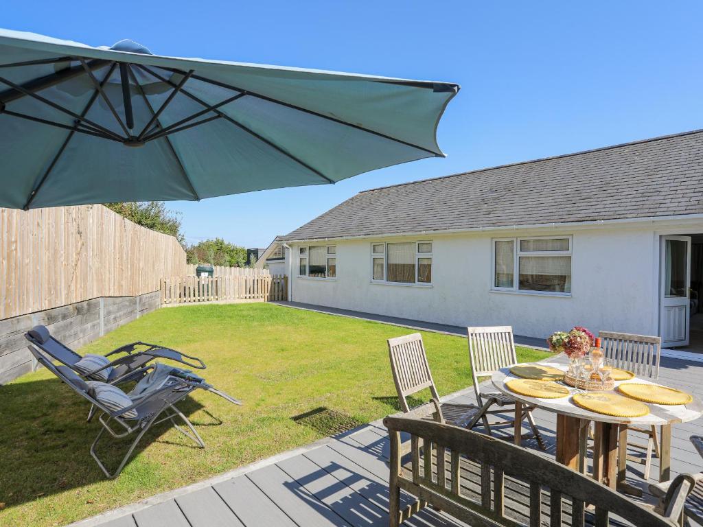 7 Maes Awel, Pwllheli