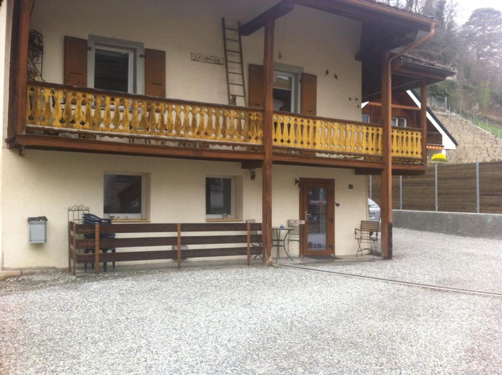 étoile filante, Bex