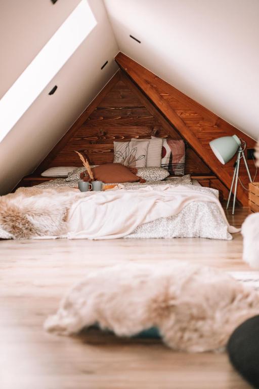 Poddasze dla Znajomych - apartament z gorącą balią nad Jeziorem Czorsztyńskim - okolica Czorsztyn, Szczawnica, Velo Czorsztyn, Krościenko, Zakopane, Gorce, Pieniny, Tatry, Kluszkowce