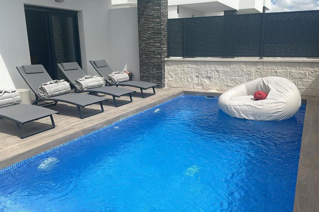 Magnífica villa con piscina privada - Golf Vistabella - 4