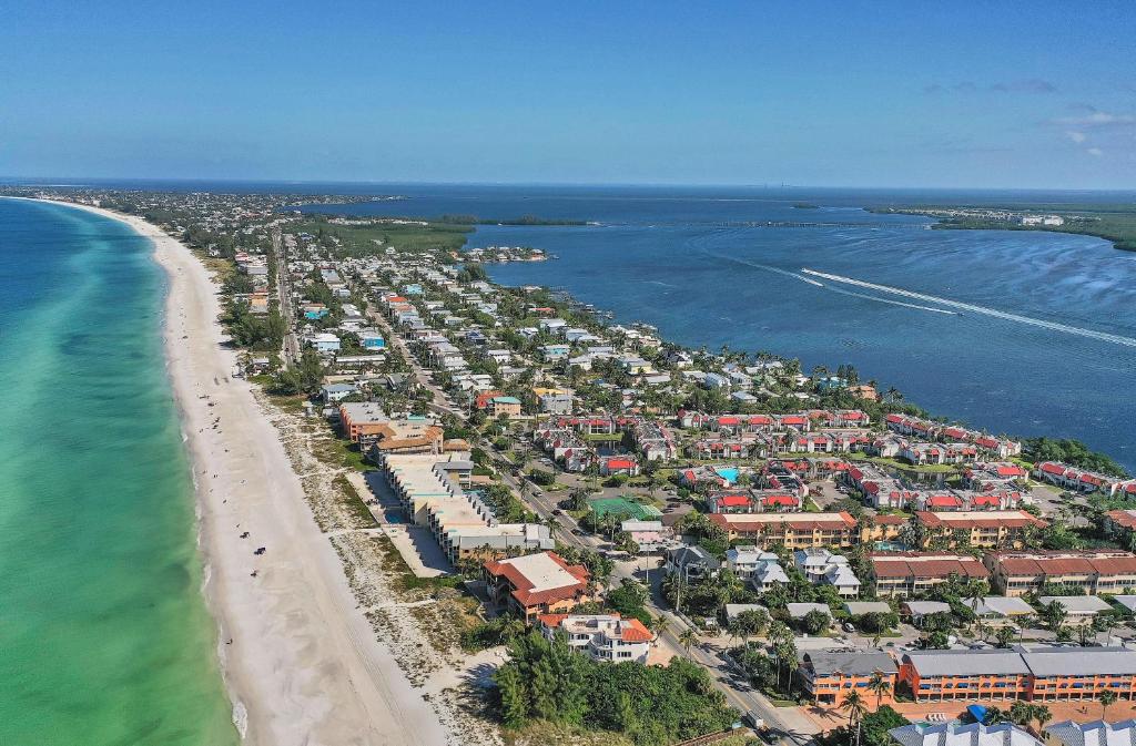 Summer Winds, Bradenton Beach