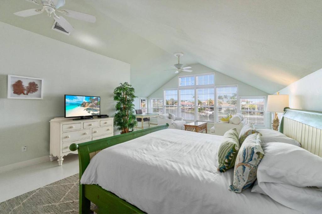 Waterfront Whimsy, Marco Island