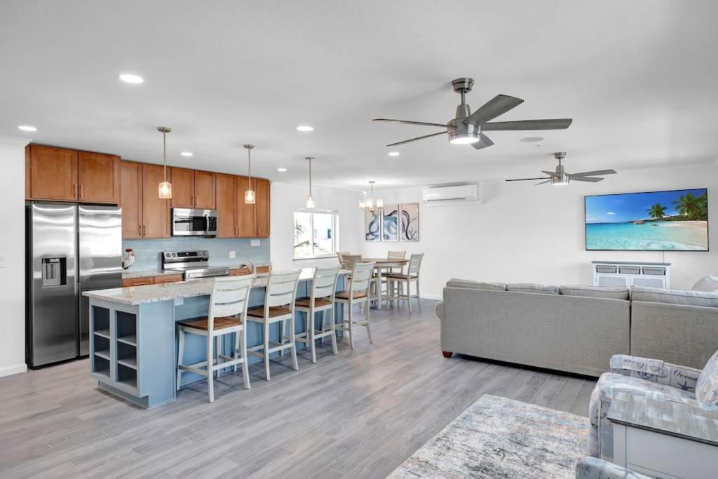 Blue Octopus Hideaway at OI, Marathon