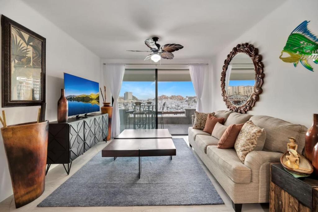 Completely Remodeled 2BD-2BA Plaza Bonita - 2