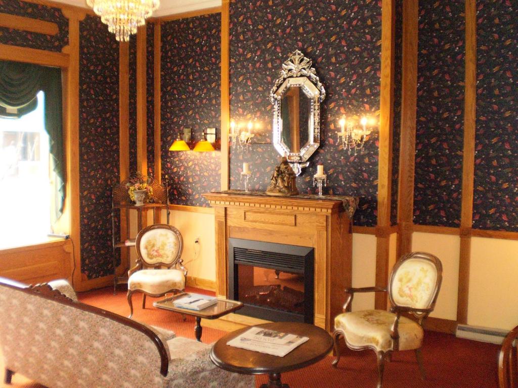 Hotel Millersburg Photo 41