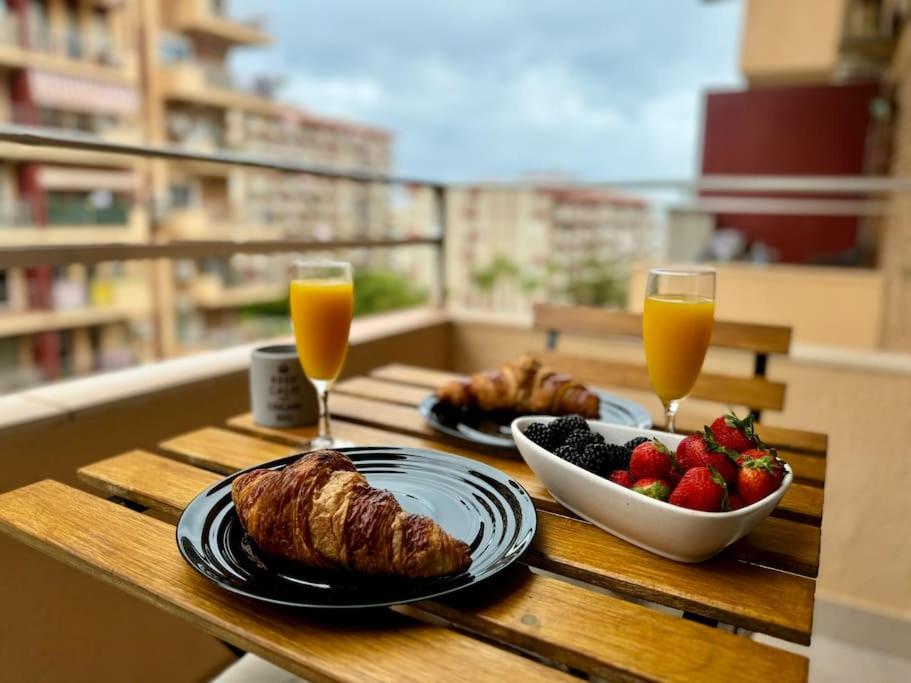Estudio con terraza y piscina en Benalmádena Costa - 1