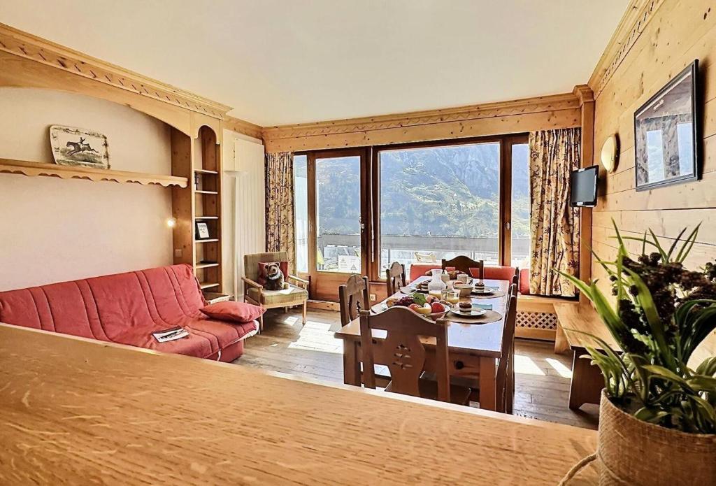 Résidence Le Bec Rouge - Appartement de charme 3 pièces 8 personnes à Tignes ski aux pieds et proche des commerces dans le quartier du Lac MAE-1993 - 2