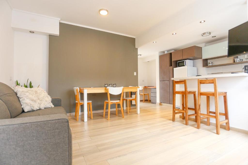 Depto muy equipado Santa Fe - 3