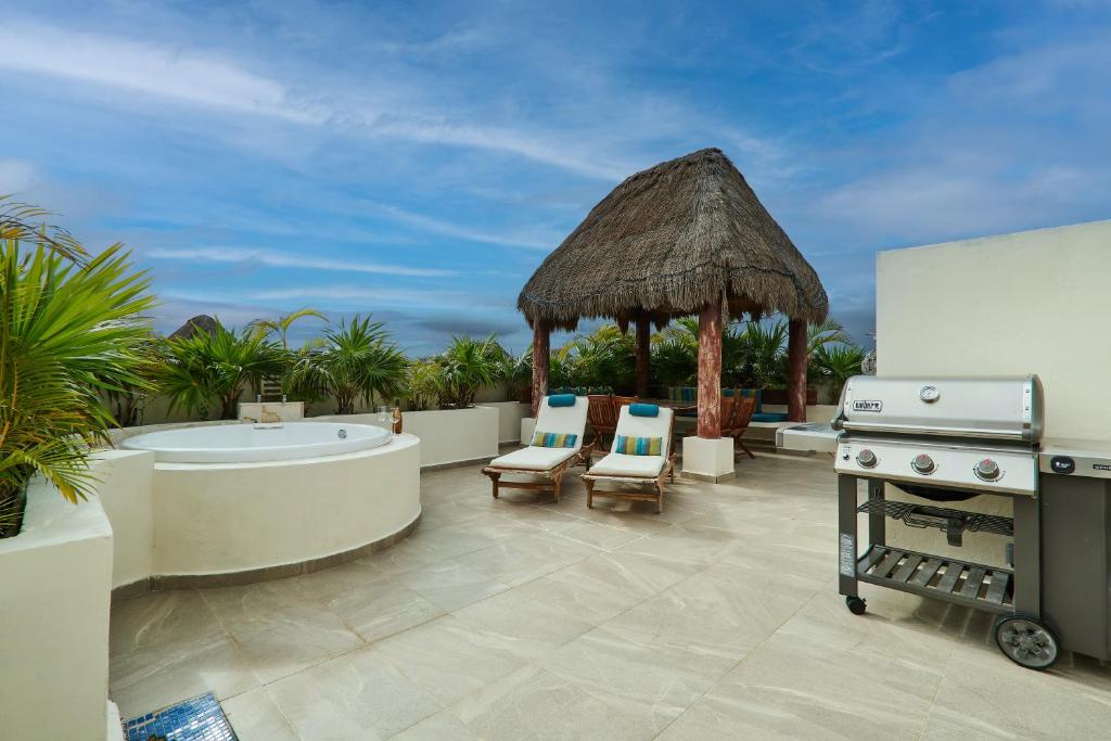 Aldea Zama Penthouse with Private Rooftop in Gated Community - 4