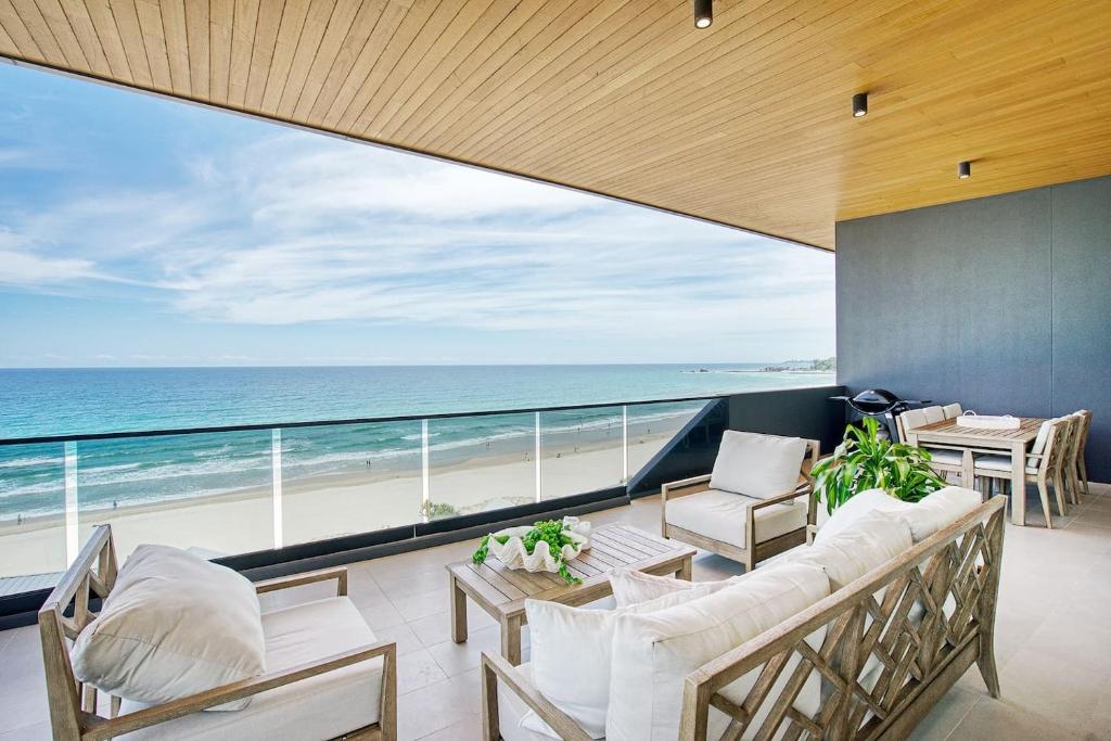 Sable Penthouse at Palm Beach's Waterfront, Gold Coast