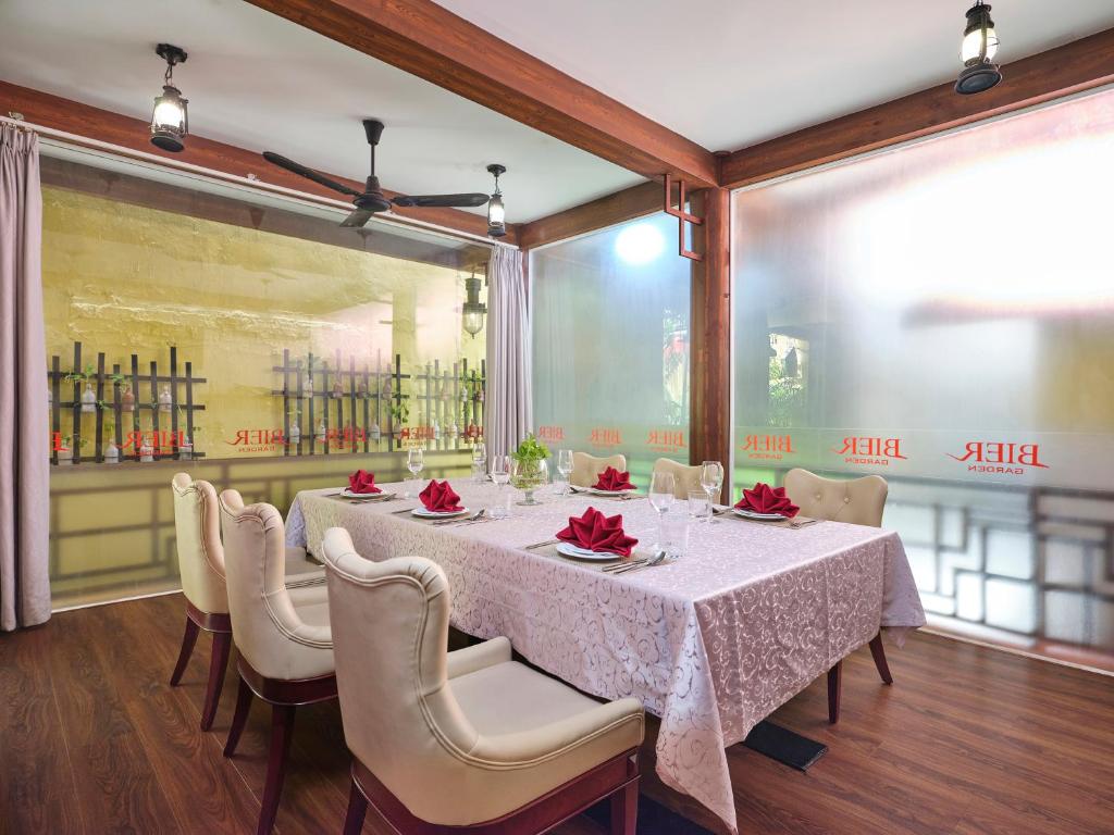 โรงแรมบอง เซิน ไซ่ง่อน (Bong Sen Hotel Saigon)