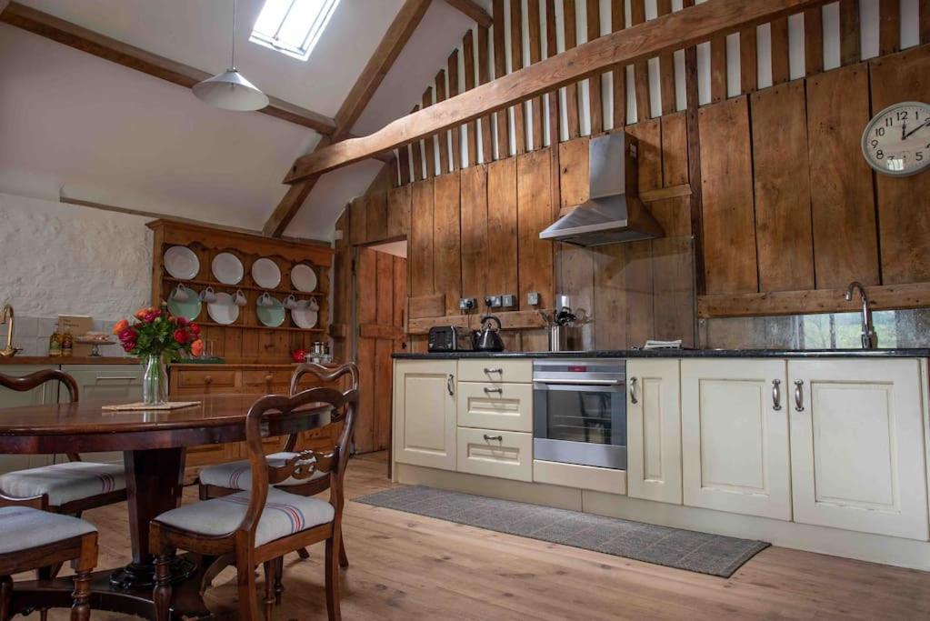 The Granary, Barwick photo 7