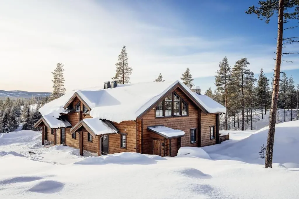 Nybyggd stuga, modern arkitektur - panoramautsikt, hotel v destinaci Idre