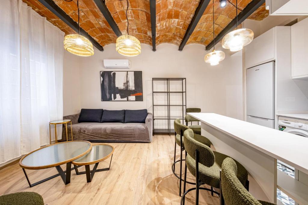 BeBarceloner Eixample Apartments- 4 bedrooms - 2