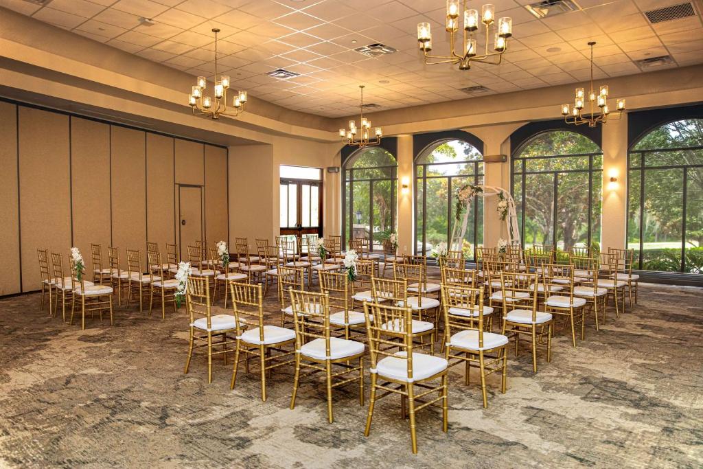 Tárgyalóterem/bálterem