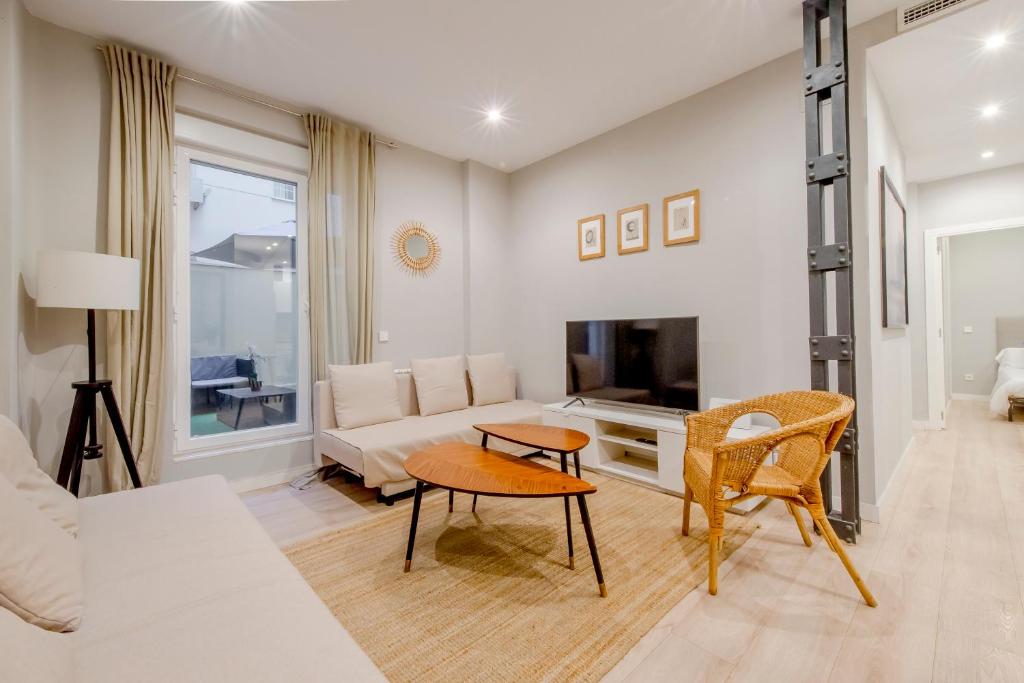 Acogedor Apt 3 habitaciones y terraza en el Centro de Madrid - 4