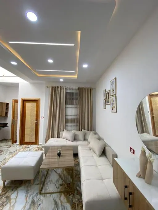Appartement Les Vagues Bleues，位于莫纳斯提尔的酒店