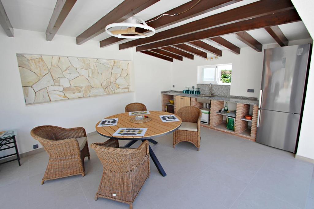 Relaxa - modern Villa with private pool & sea views in Benissa - 4