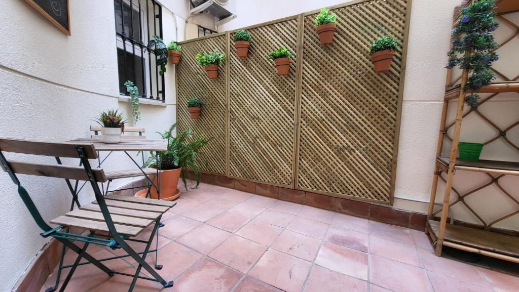 -MalagaSunApts-Central and Cozy - 2
