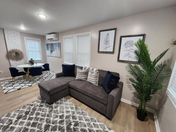 Serenity Carriage Retreat, Savannah