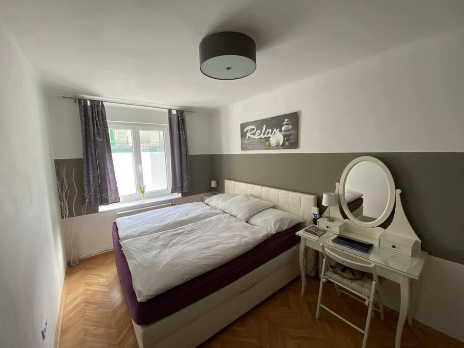 Annenstrasse GRAZ central Apartment'6Beds'freeParking - 1