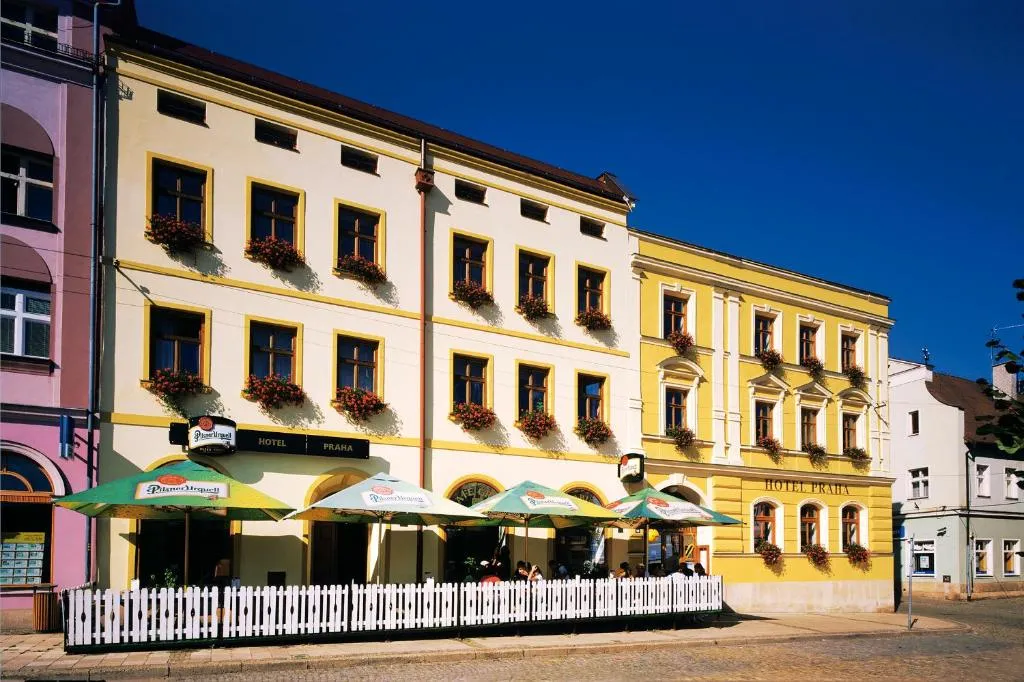 Hotel Praha, hotel in Broumov
