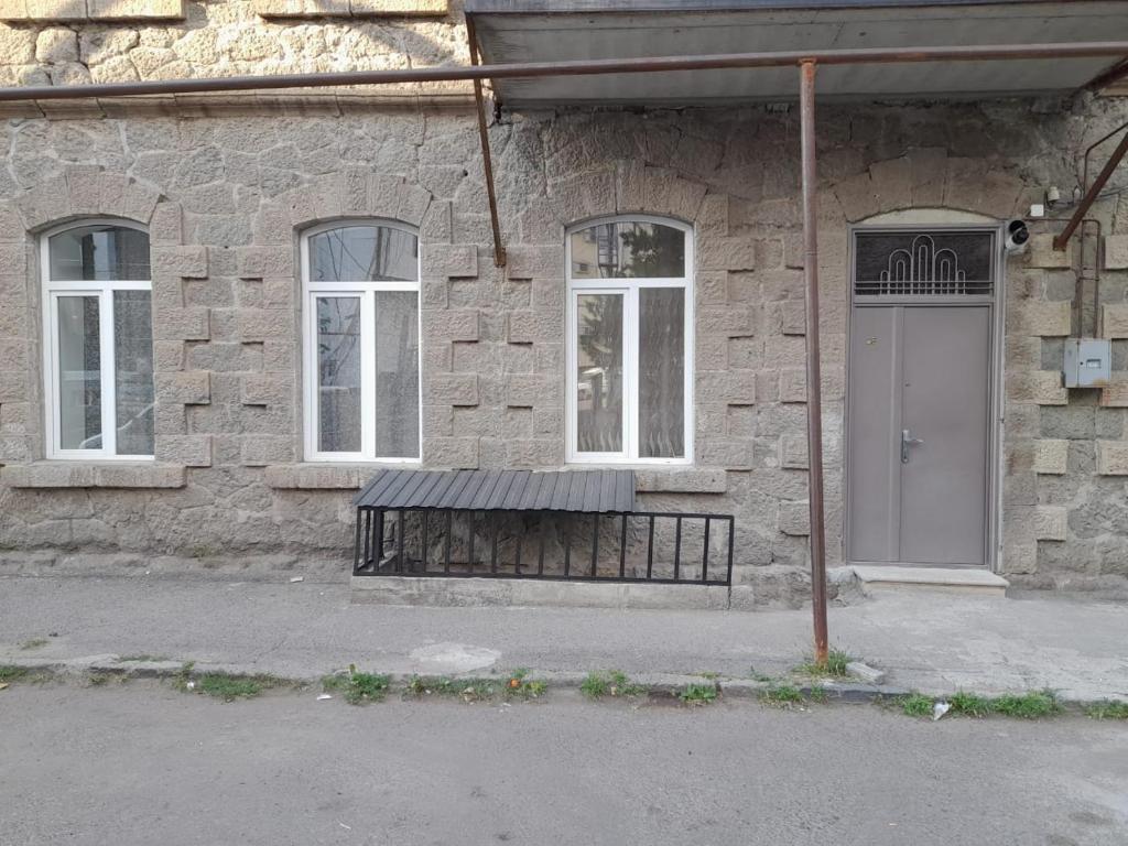 Armani Apartment, Achalciche