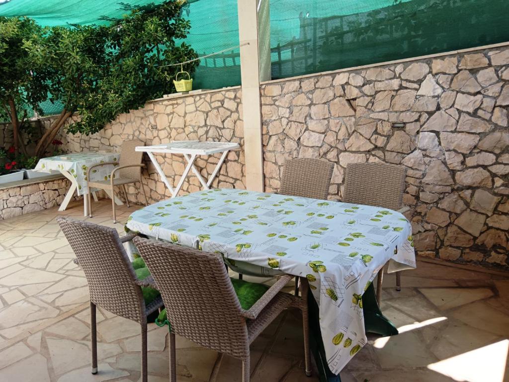 Apartment in Povlja with terrace, air conditioning, WiFi 4991-1, Povlja