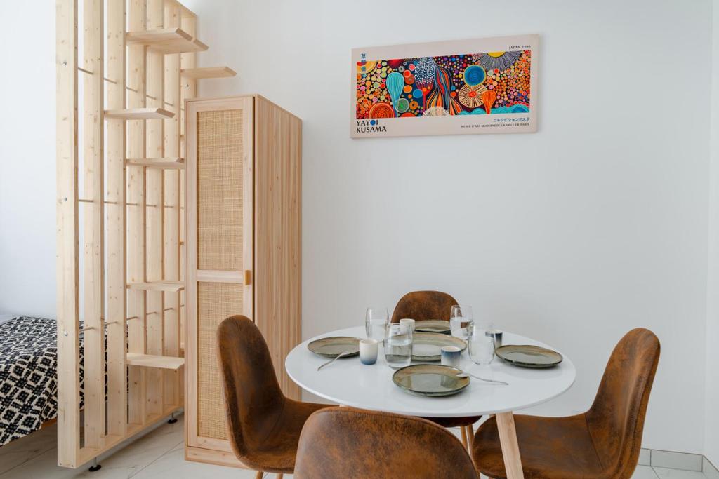 Modern apartment next Arc de Triomphe - 3