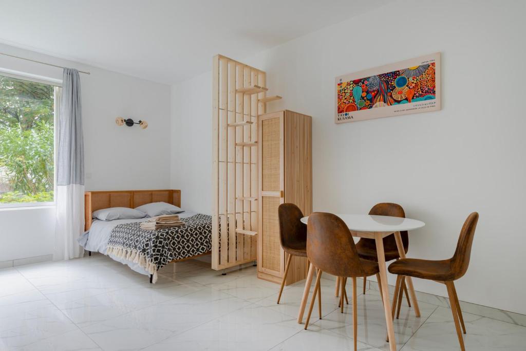 Modern apartment next Arc de Triomphe - 5