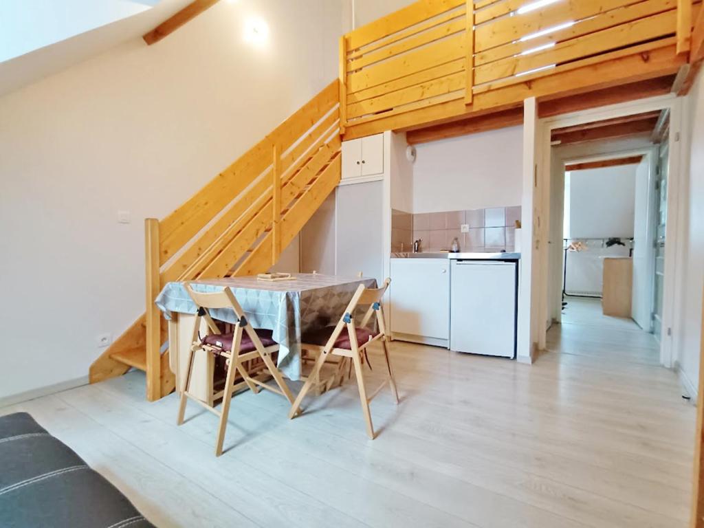 Le Therminus, T2Bis mezzanine, 4personnes, cœur de Luchon - 5