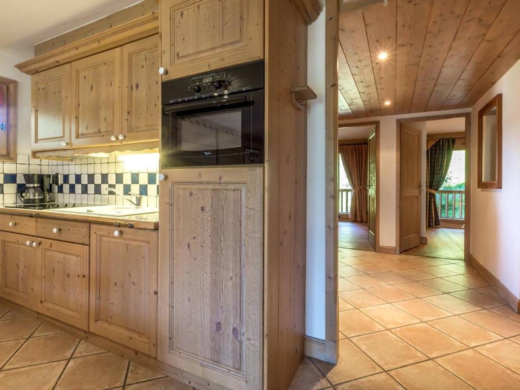 Appartement cosy avec piscines et spa, pied de pistes, 8 pers, cheminée, parking, animaux admis - 3