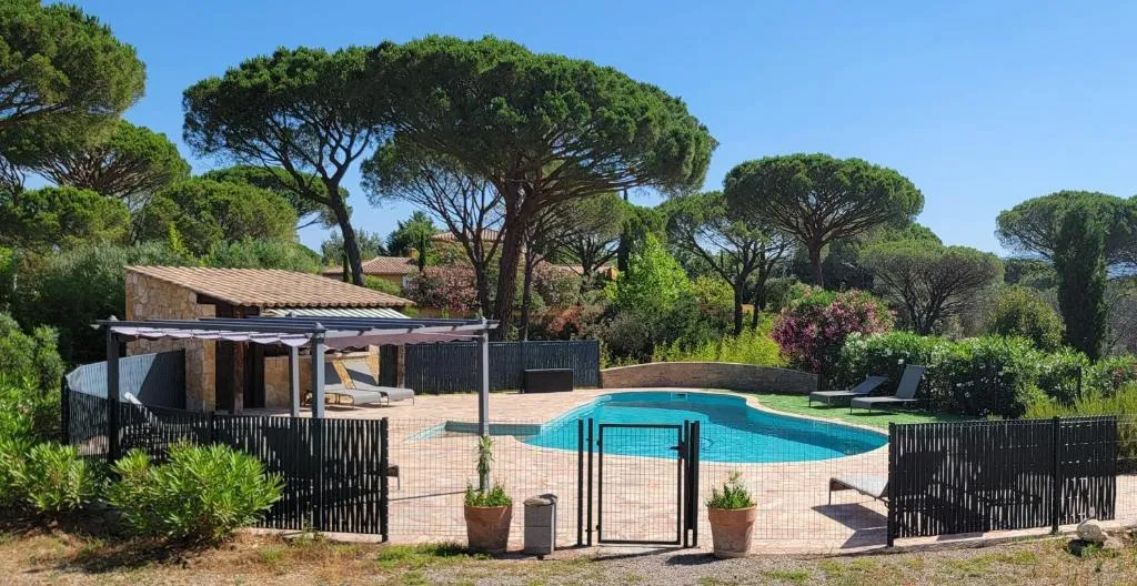 Le Mas du Rouquan, hotel in Vidauban