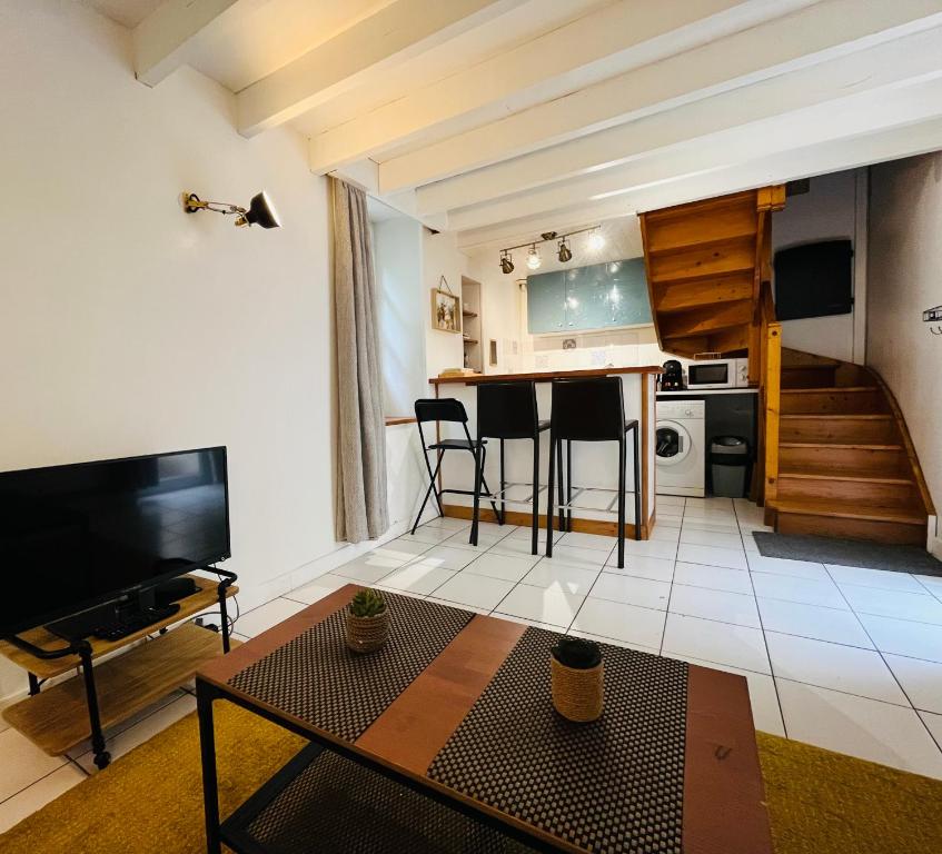 Maison de ville rare vu château - 3
