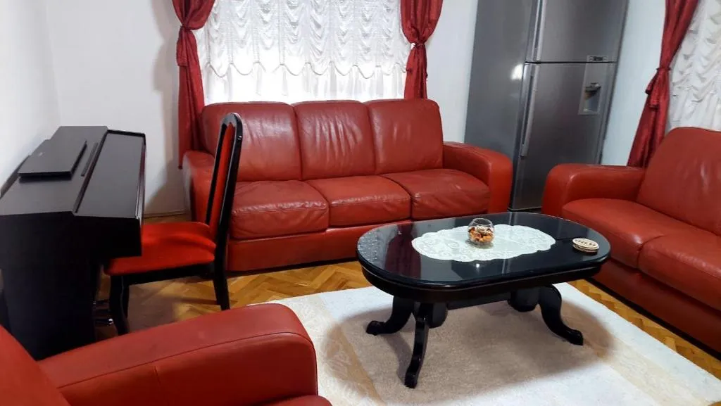 Spasojević Apartman，位于Kuršumlija的酒店