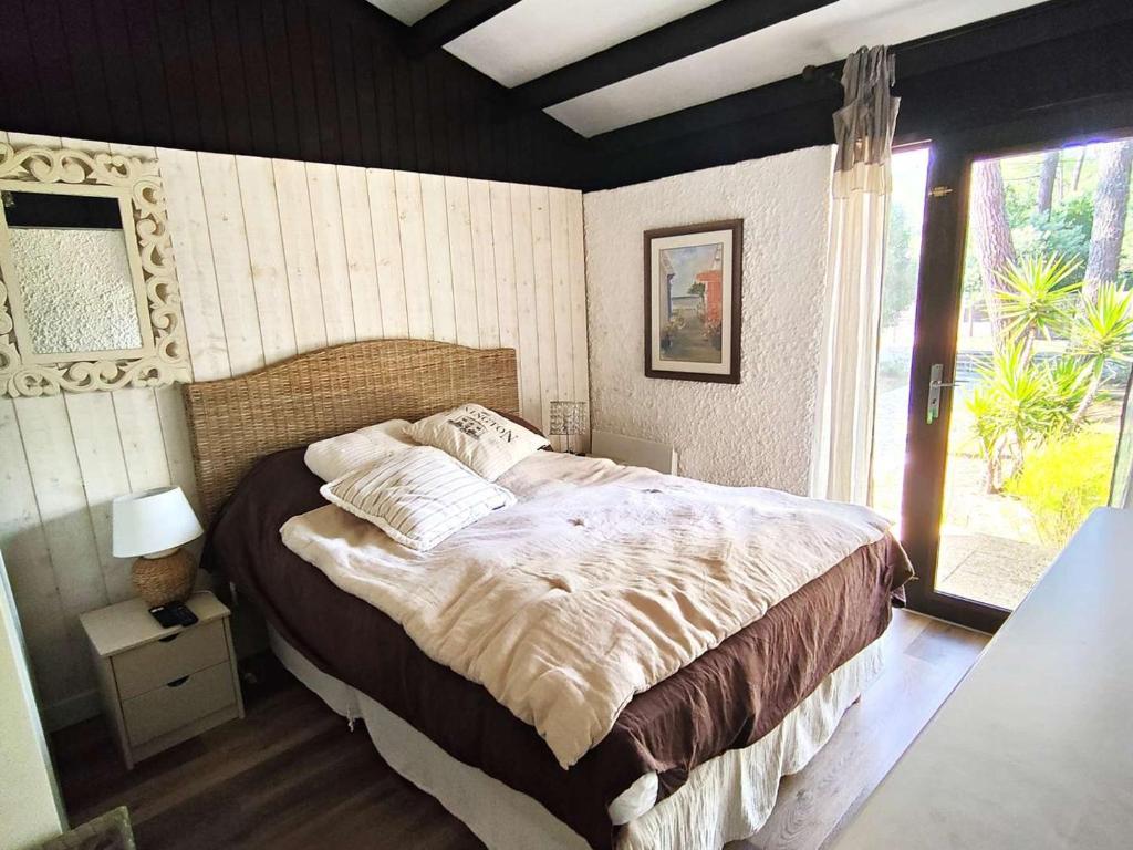 Villa rénovée avec jardin, terrasse, clim et WiFi à Lège-Cap-Ferret - 2