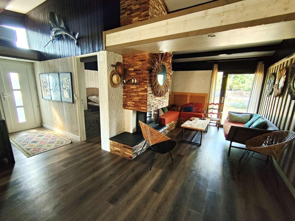 Villa rénovée avec jardin, terrasse, clim et WiFi à Lège-Cap-Ferret - 4