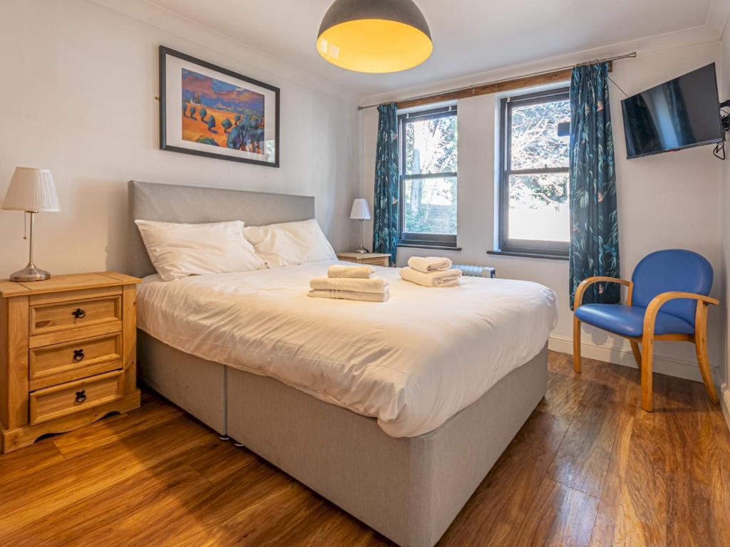 Pass the Keys Cosy flat next to the seafront, Southend-on-Sea