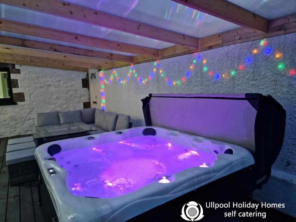 Ullapool - House - Sleeps 8 - Hot Tub - Seaside, Ullapool