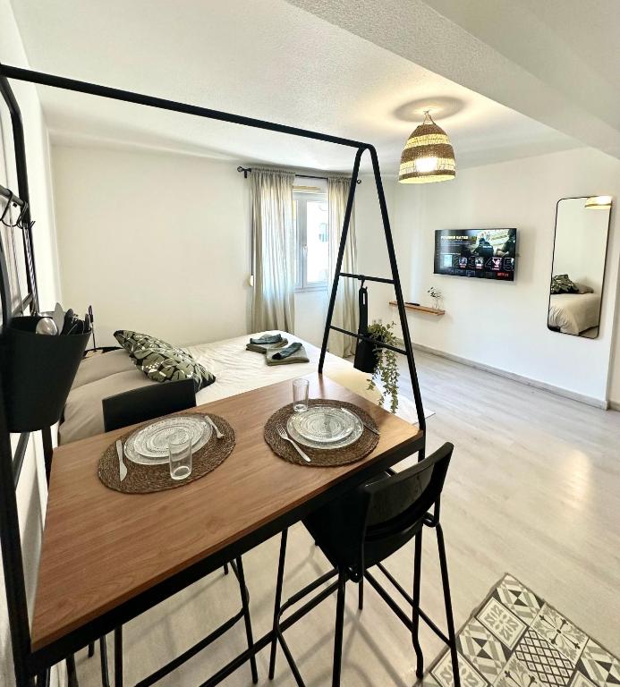 Studio Gare, Wi-Fi, Tram, Proche toutes commodités & 15 min des Plages - 2
