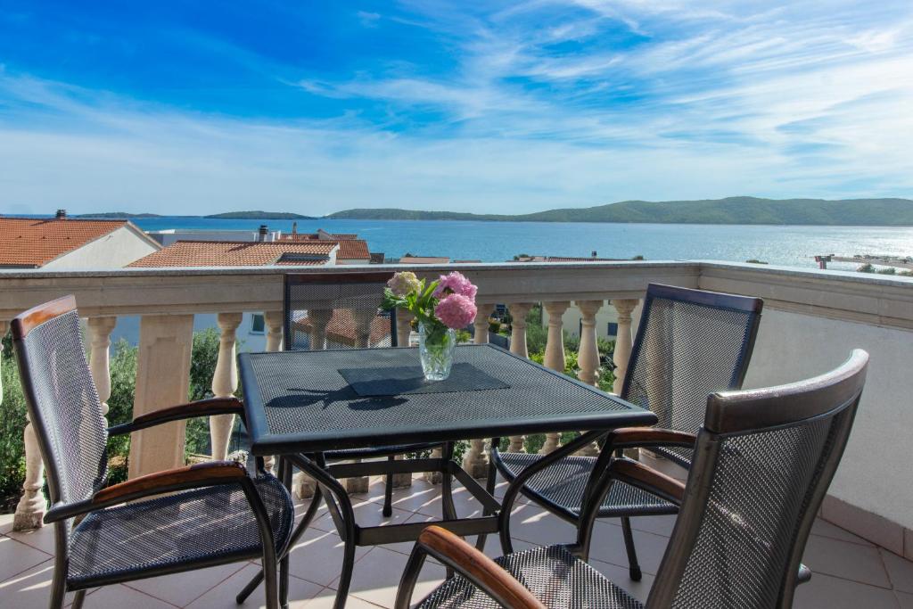 Apartment Damir, Brodarica