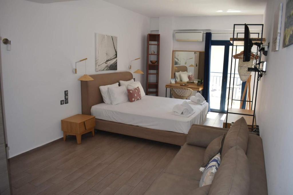 Christina Studios & Apartments