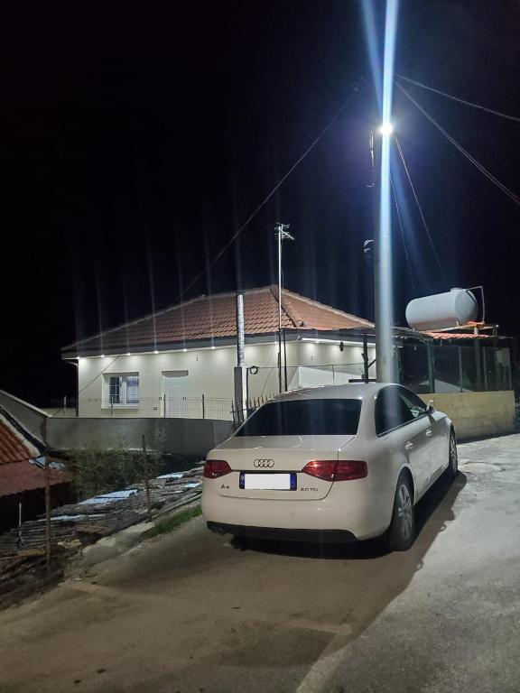 Panorama Ulez, Perlat-Qendër