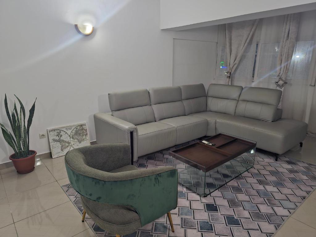 MP's Residence 202, Pointe-Noire