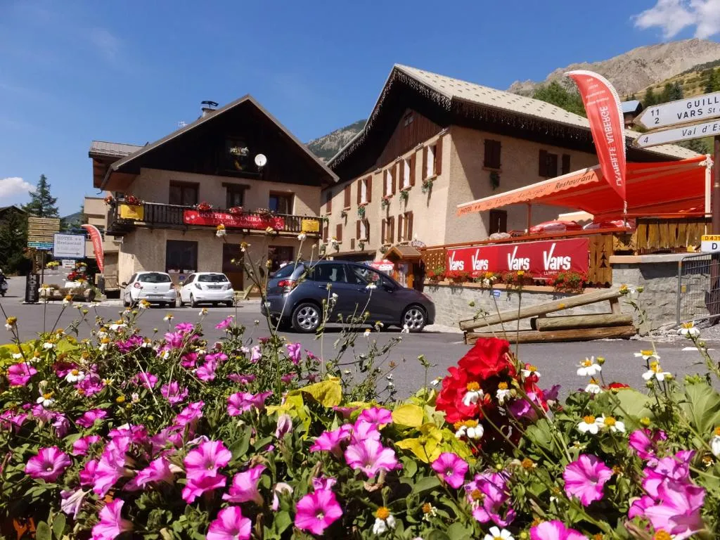 La Vieille Auberge, hotel in Vars