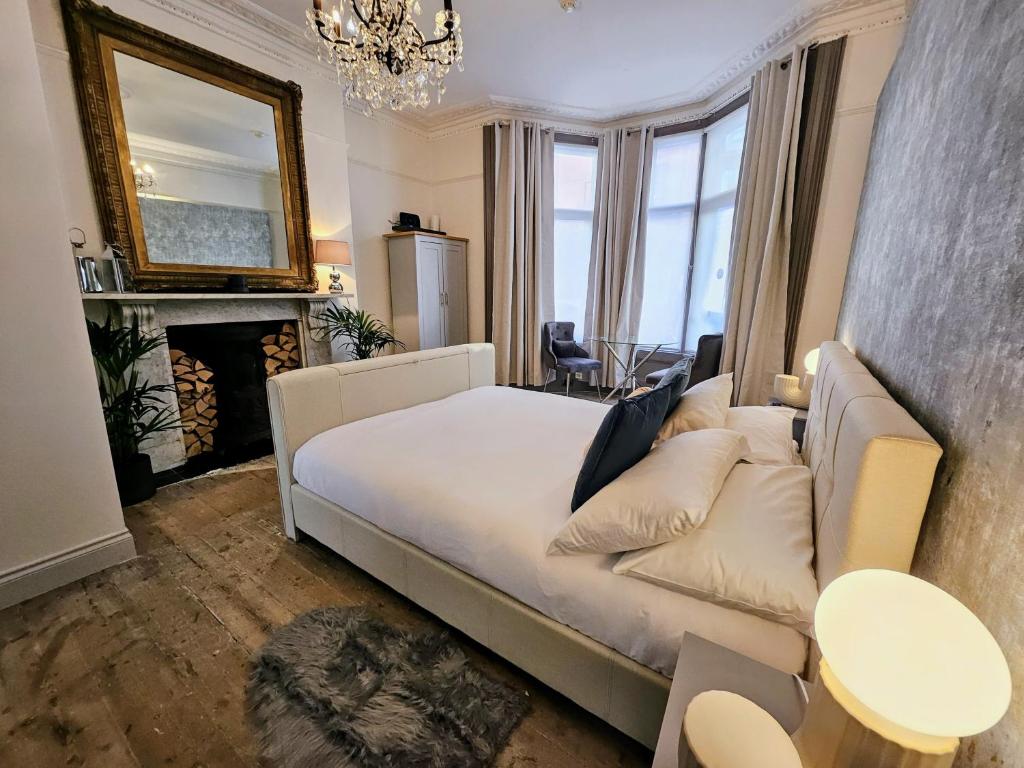 Innit Hotel - Marina House