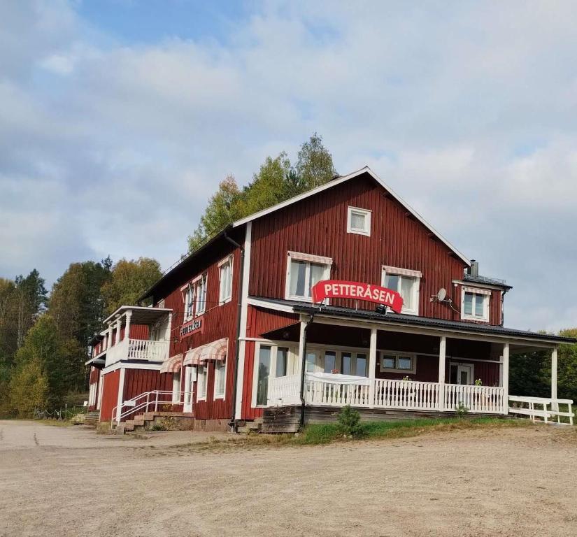 Petteråsens Guest room, Torsby